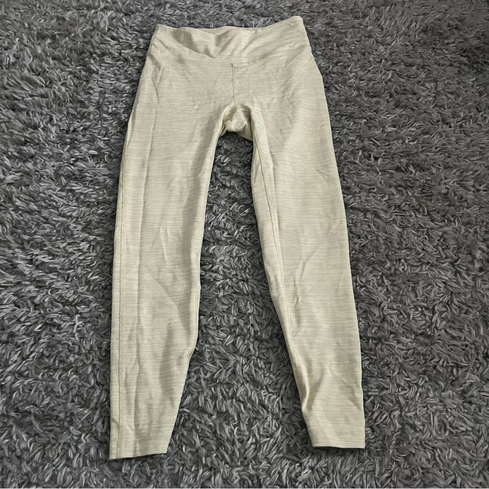 outdoor voices light yellow athletic leggings size small